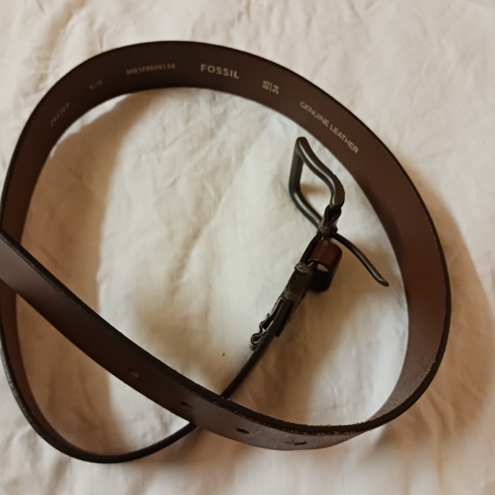 Fossil Brown Genuine Leather Belt logo inside and outside